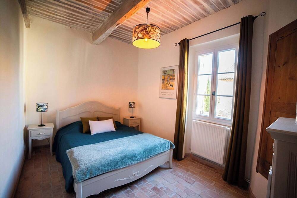 Gîte de l'Olivier-La Roseraie du Val'ensoleillé in Valensole, Verdon Regional Natural Park