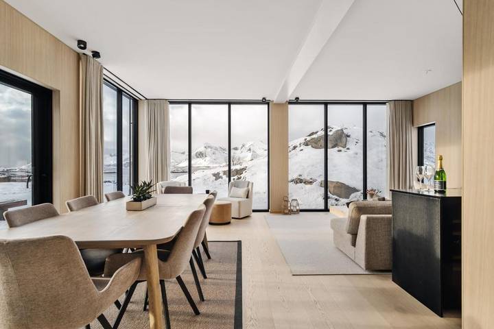 Ferienhaus für 8 Personen, mit Sauna und Ausblick sowie Terrasse, mit Haustier auf den Lofoten - 3