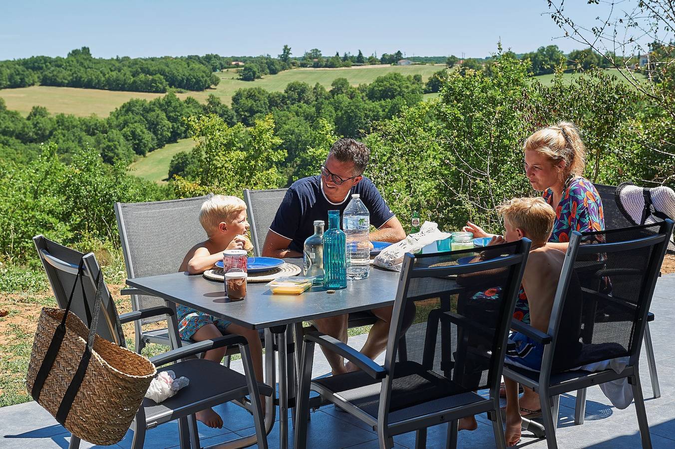 Village des Cigales — Libelle 4-6p. dalzicht in Mauroux, Lot
