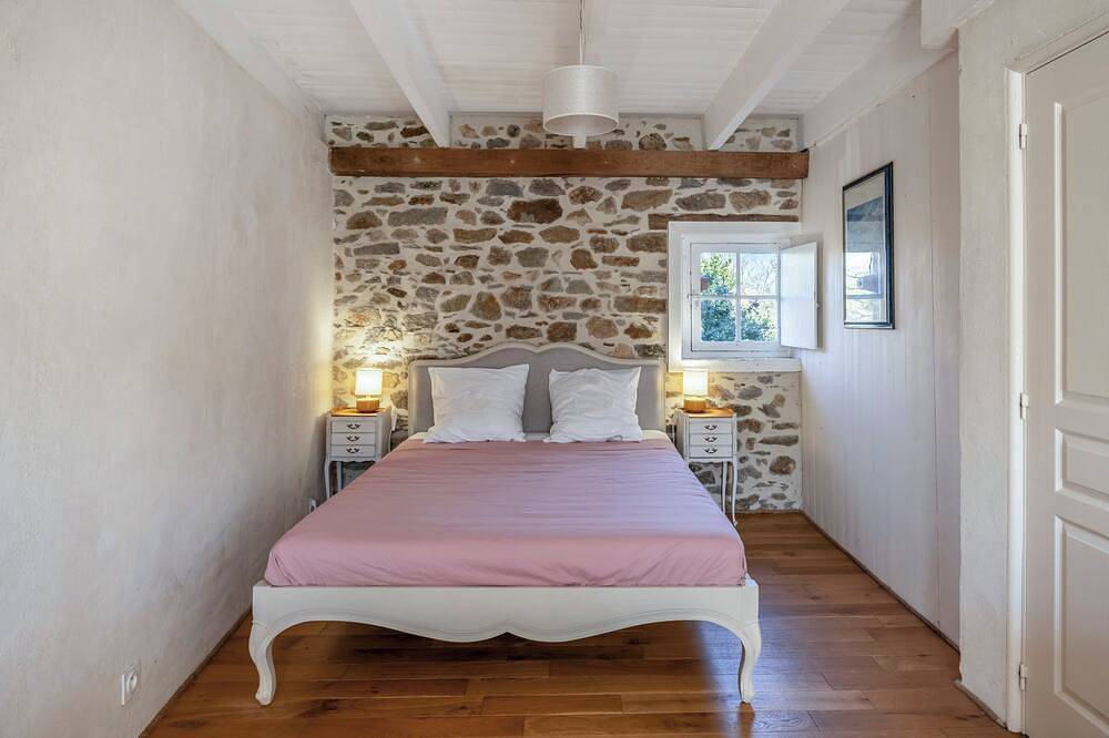 Spacious 3-star house 250m from the beach in Saint-Suliac, Región de Saint-Malo