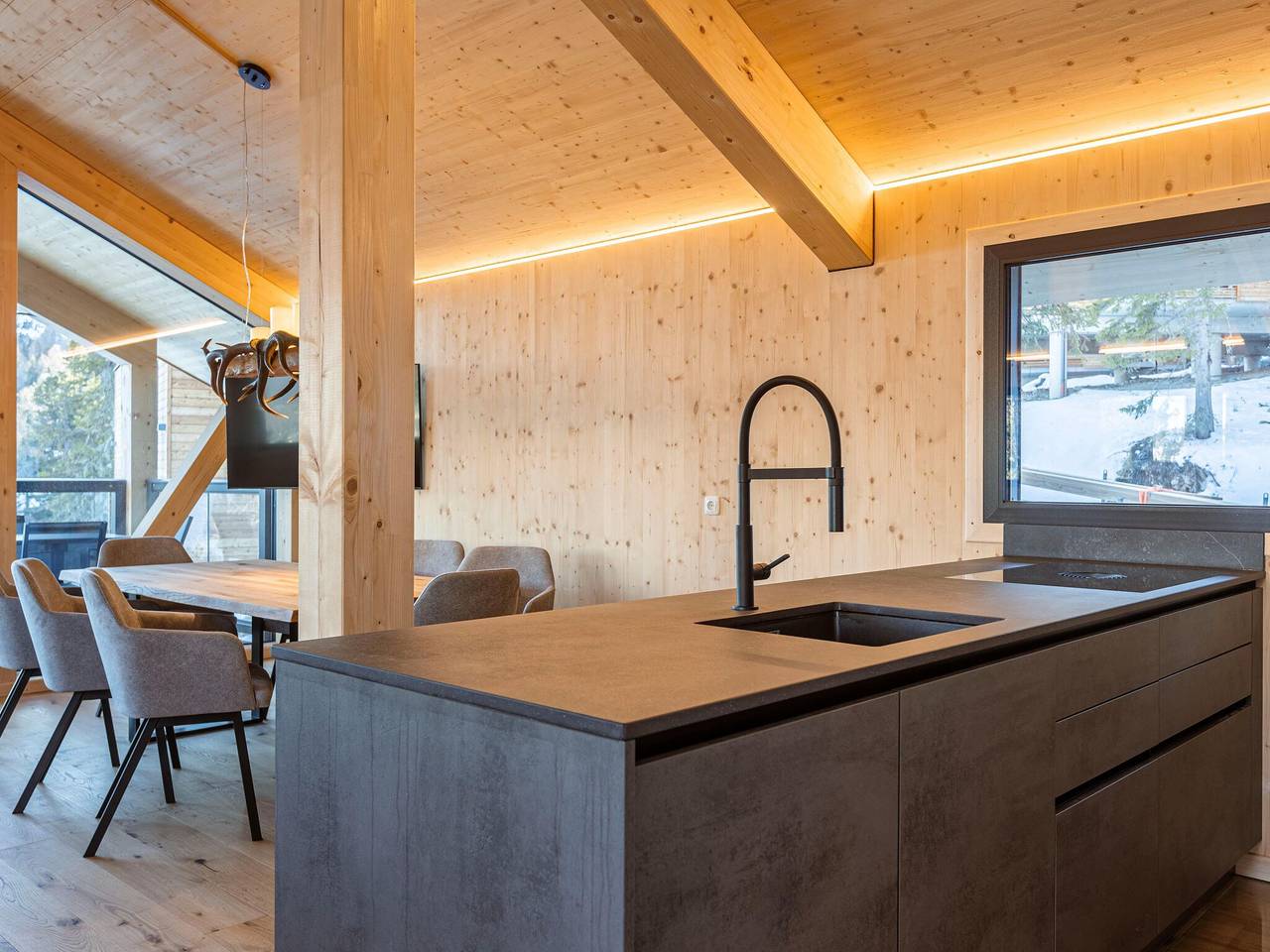 Charmantes Chalet mit Whirlpool auf dem Balkon in Stadl-Predlitz, Turracher Höhe