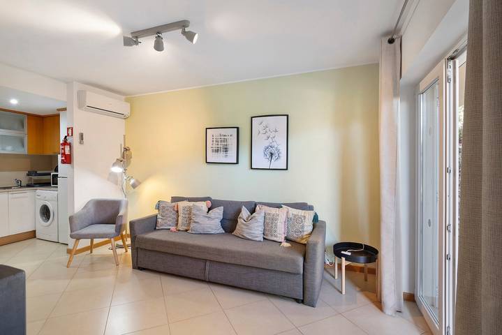 Entire apartment, Apartment 'Duplex - Cabanas Garden' with Shared Pool, Wi-Fi and Air Conditioning in Cabanas de Tavira, Conceição e Cabanas de Tavira