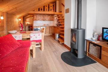 Gîte pour 4 personnes, avec balcon, adapté aux familles dans Méribel