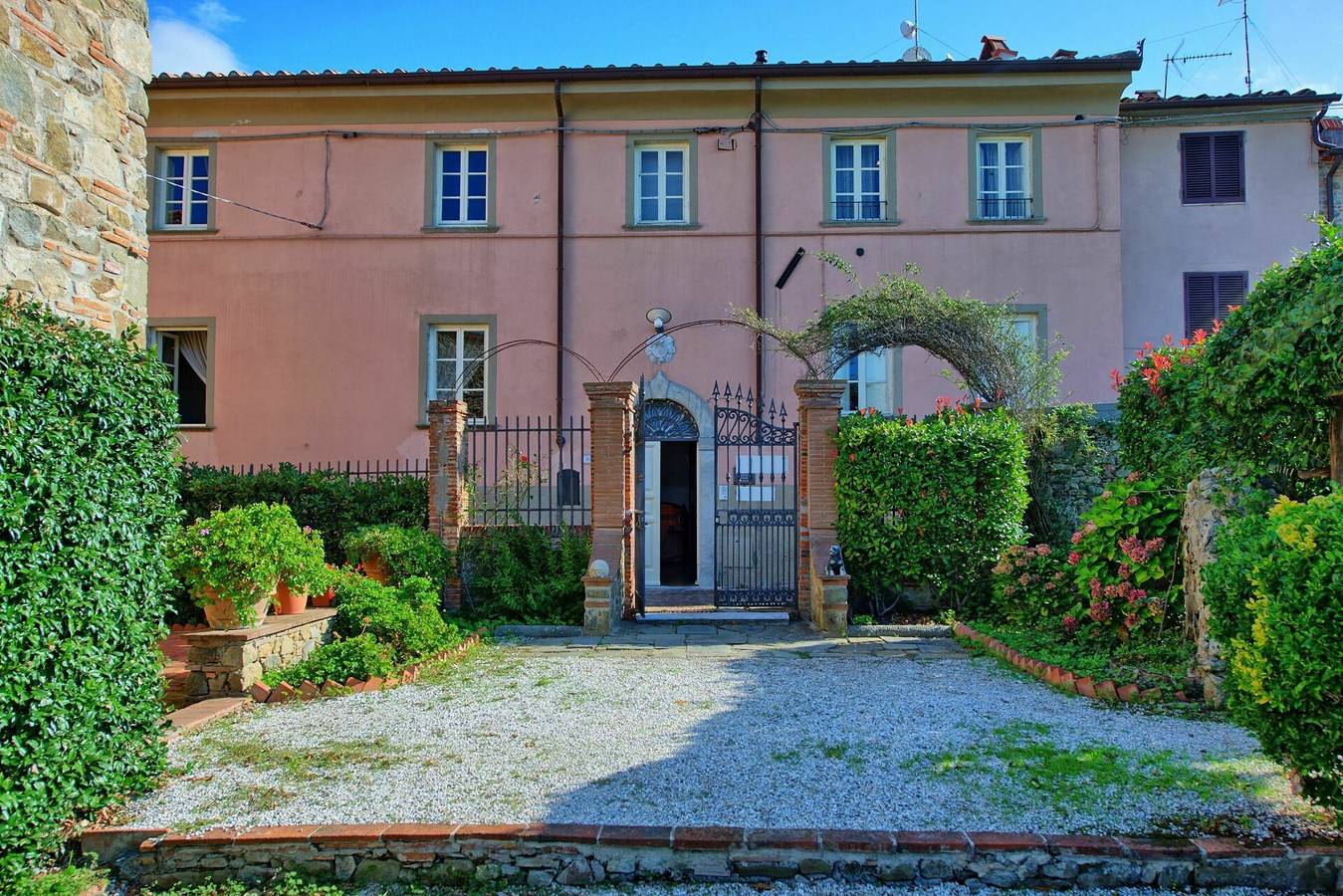 Il Gualdo - Paggio in Massarosa, Italian Riviera