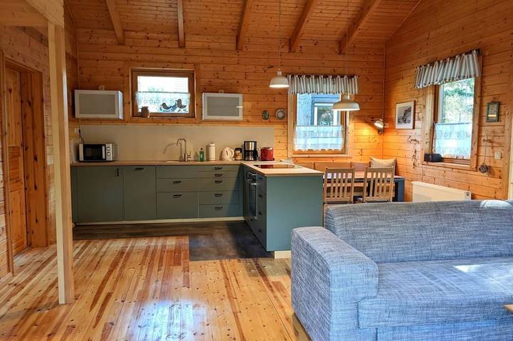 Bungalow für 4 Personen, mit Terrasse und Garten in Glowe
