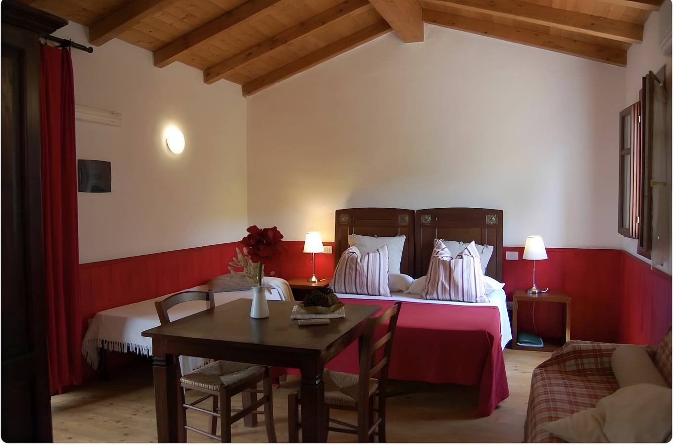 Agriturismo per 3 Persone in Loiri Porto San Paolo, Barbagia