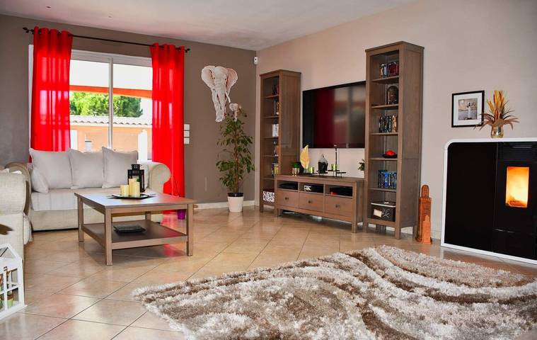 Location de vacances pour 6 personnes, avec jardin et jacuzzi ainsi que sauna et piscine à Carcassonne - 3