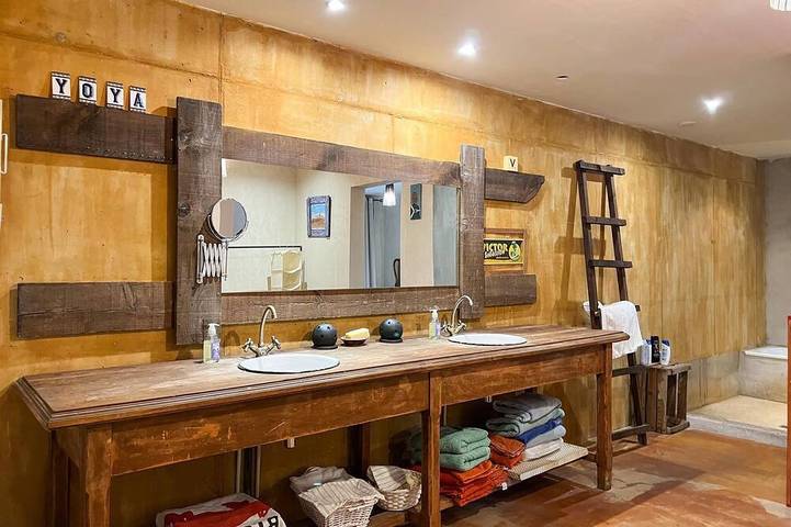 Location de vacances pour 12 personnes, avec Jardin à Nahuja - 4