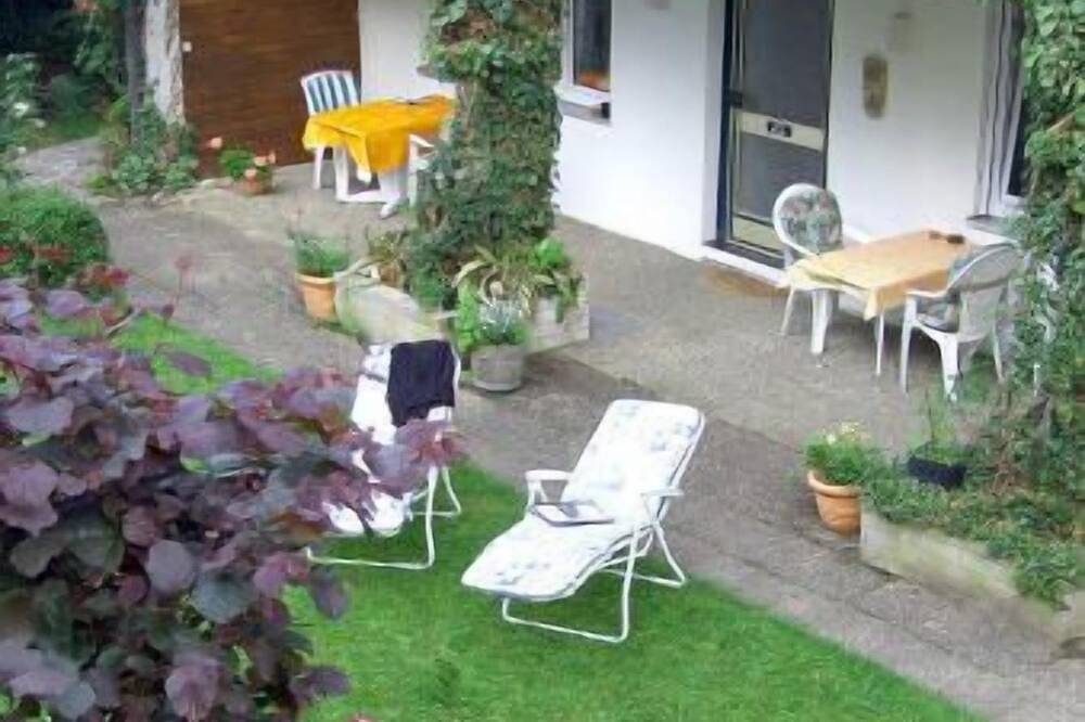 Geheel appartement, Appartement 1, 33 m², 1 woon / slaapkamer max. 2 personen in Bad Bellingen, Zuidelijk Zwarte Woud