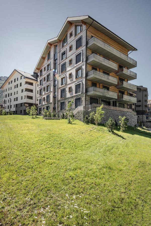 Location de vacances pour 6 personnes, avec Terrasse et Jardin à Andermatt