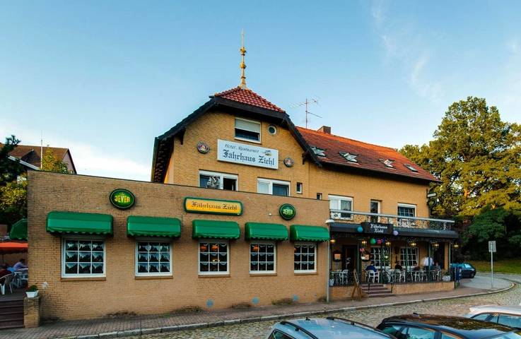 Hotel für 3 Personen, mit Terrasse und Garten in Geesthacht