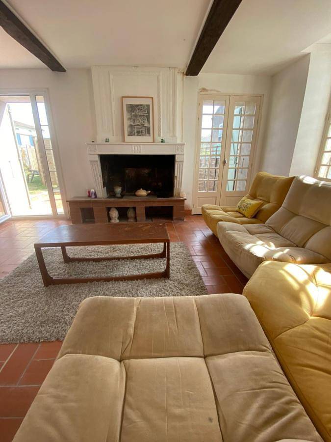 Location de vacances pour 8 personnes, avec piscine et jardin, animaux acceptés à Saint-Germain-du-Seudre