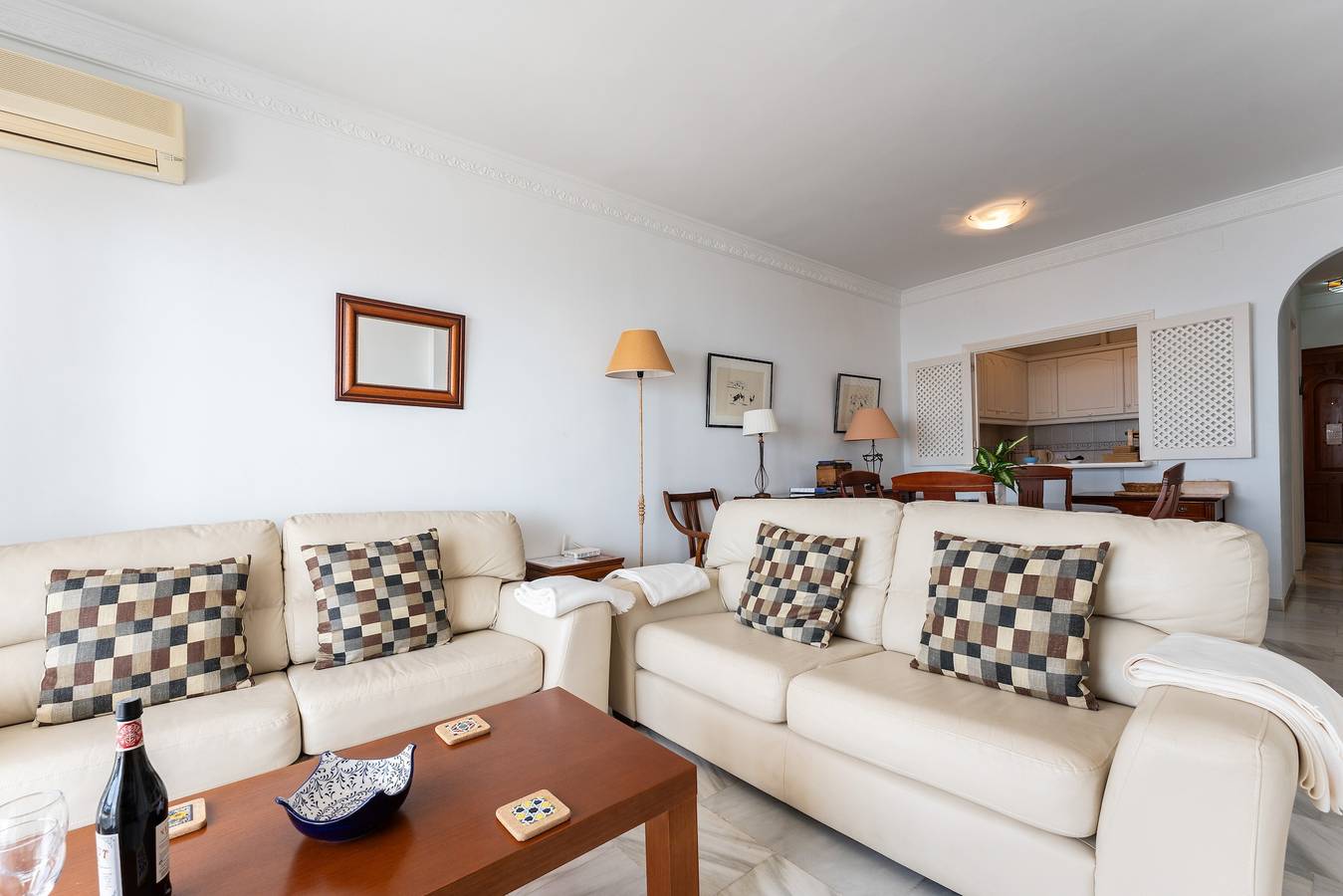 Ganze Wohnung, Ferienwohnung 'El Mirador De Mijas' mit Gemeinschaftspool, Wlan und Klimaanlage in Mijas, Costa del Sol