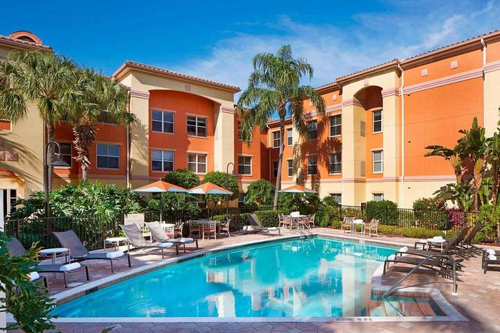 Hotel para 4 personas, con piscina, Se admiten mascotas - 1