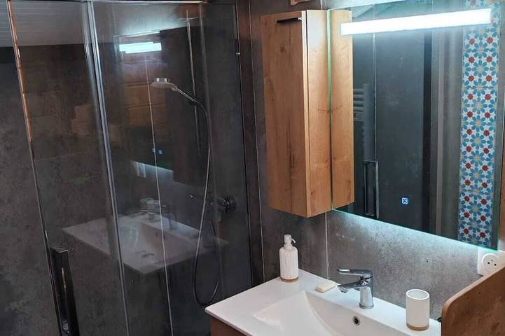 Chalet Beau Ski in the heart of the Chamonix valley, incredible view of the glacier in Chamonix, Mont-Blanc-Massiv