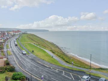 Apartment for 8 People in Whitby, North Yorkshire, Photo 1