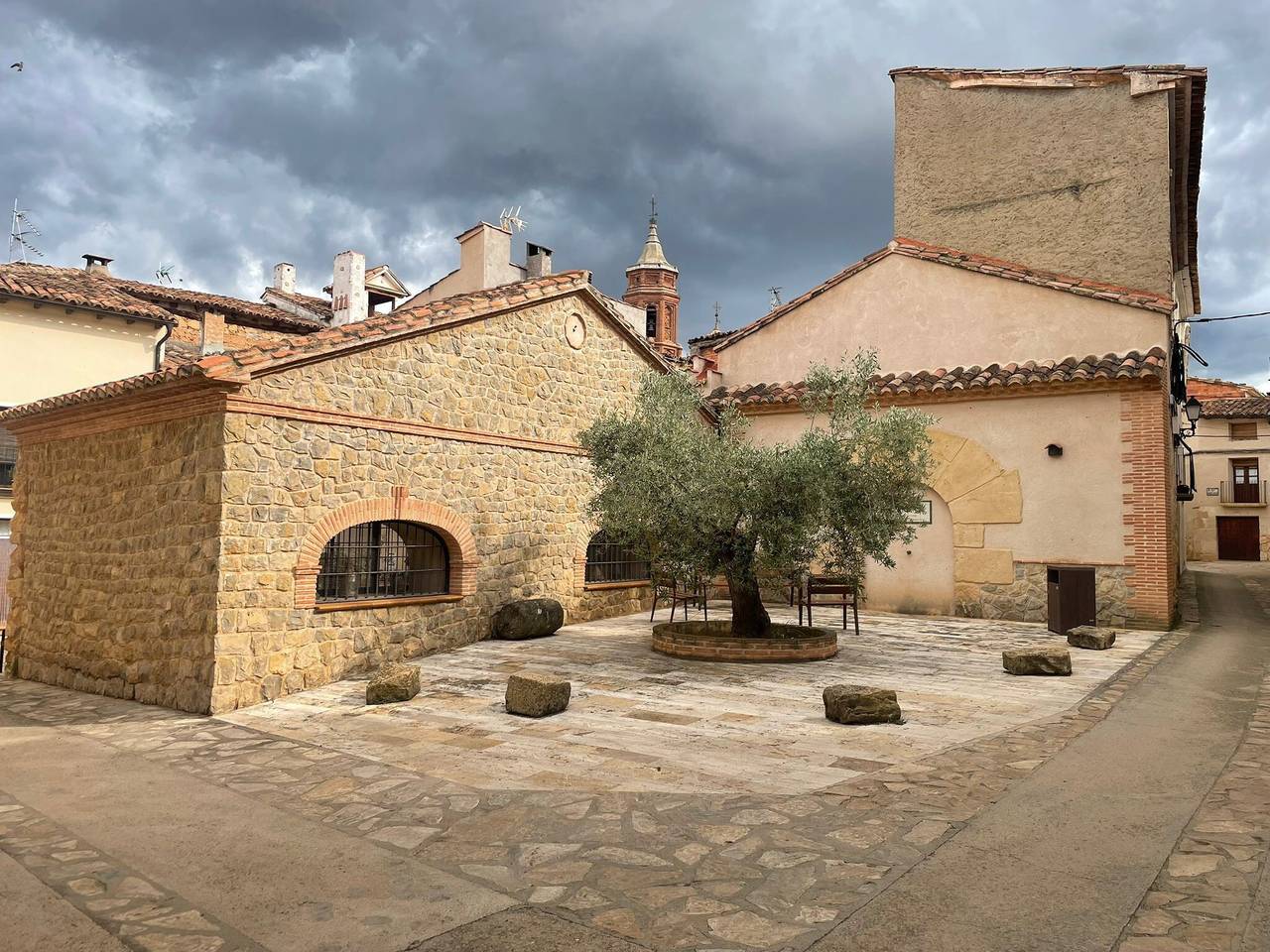 Casa Rural El Ahora : tradition, art et design réunis in Berge (homonymie), Région de Teruel
