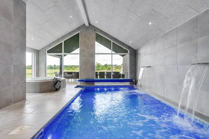 Ferienhaus für 18 Personen, mit Terrasse und Whirlpool sowie Sauna, mit Haustier auf Rømø - 4