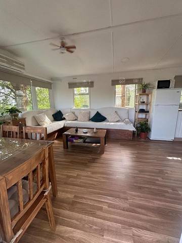 Gîte pour 6 personnes, avec vue ainsi que piscine et terrasse, animaux acceptés dans Pitres