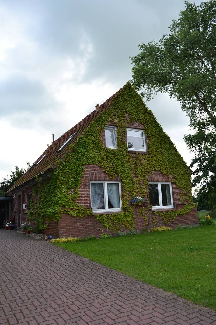 Ferienwohnung für 4 Personen, mit Terrasse und Garten in Unterweser