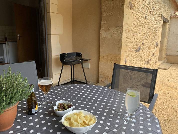 Gîte pour 4 personnes, avec Piscine à Biron - 4