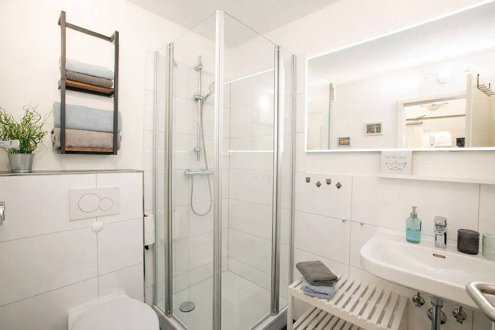 Ganze Wohnung, Erik (App. 660) / Studio-Apartment mit Balkon und Meerblick im 3. Og in Wassersleben, Harrislee