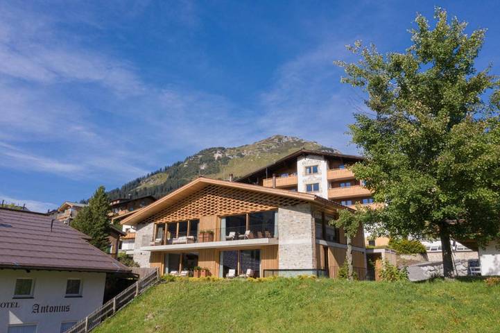 Ferienhaus für 10 Personen, mit Ausblick und Sauna sowie Balkon in Lech am Arlberg