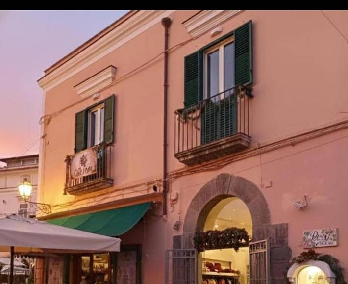 Chambre d’hôte pour 4 personnes dans Ischia - 3