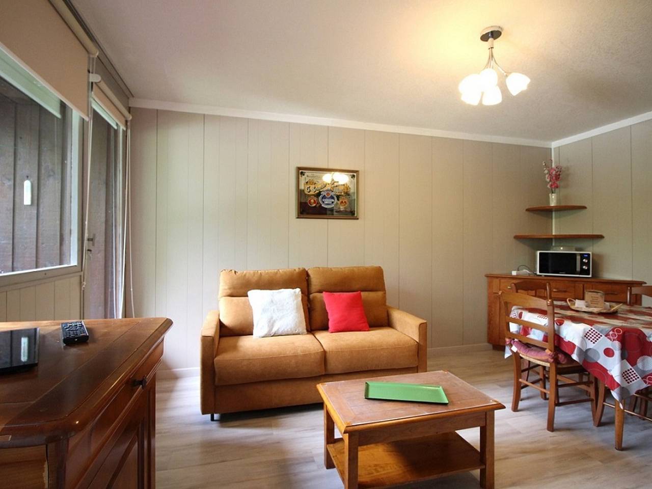 Entire apartment, T2 Apartment in Mont Dore with Balcony and Wifi in Mont-Dore, Volcans d'Auvergne Regional Nature Park