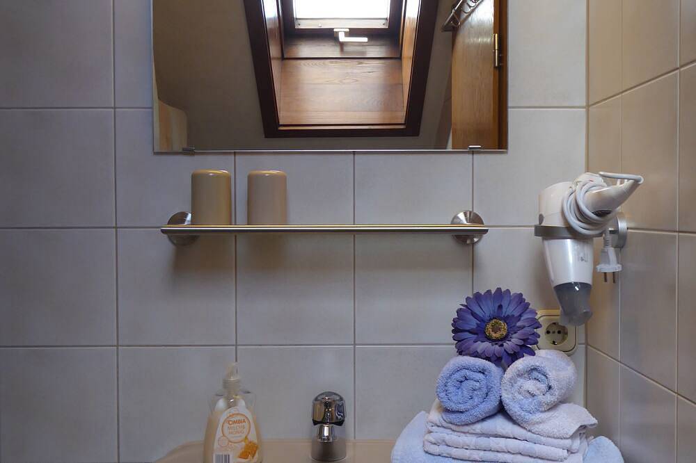 Ganze Wohnung, Appartement in den Bergen mit Westbalkon! Wlan frei! in Obermaiselstein, Bayerisch Schwaben