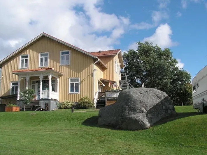 Hostel für 4 Personen, mit Seeblick und Ausblick sowie Sauna und Garten - 1
