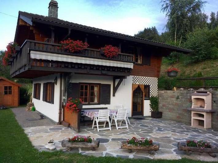 Ferienhaus für 8 Personen, mit Balkon und Terrasse sowie Garten