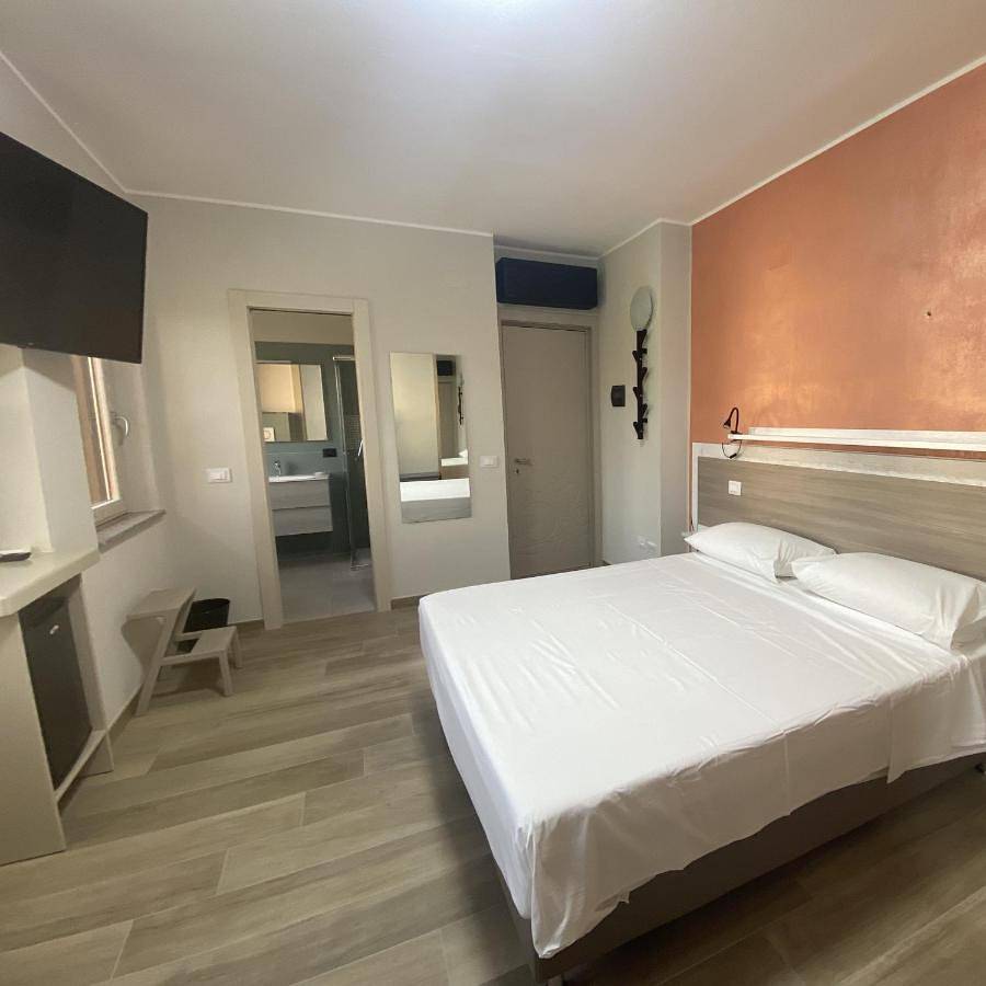 Double Room with Balcony in San Nicola Arcella, San Nicola Arcella (commune)