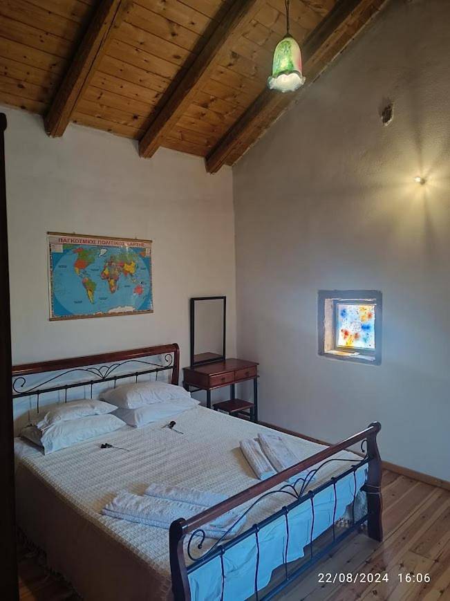 George Traditional Chalet in Rethymno
