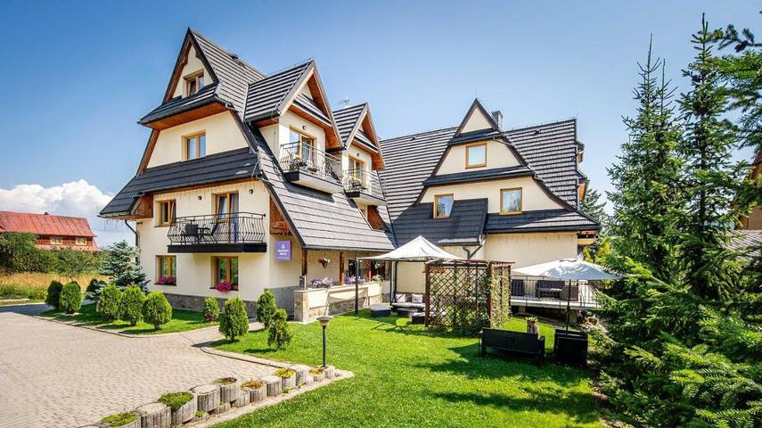 Ośrodek wypoczynkowy dla 3 osób, z Taras i Jacuzzi oraz Ogród i Basen w Białka Tatrzańska