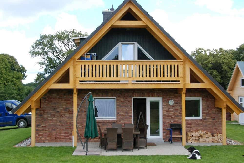 Freistehendes Ferienhaus zwischen Achterwasser und Stettiner Haff in Mellenthin, Usedom