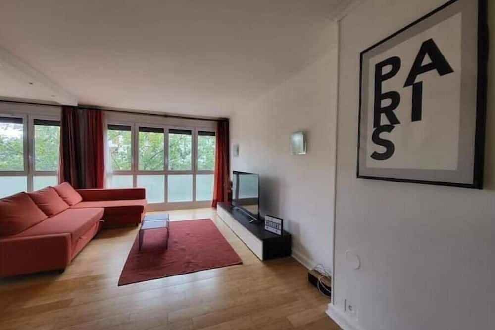 Entire apartment, Superbe Appartement , Lumineux, Proche Paris in Montrouge, Hauts-de-Seine