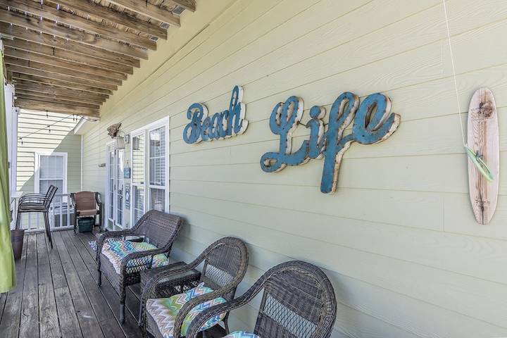 Vacation rental for 12 people, with pool and balcony in Fort Morgan