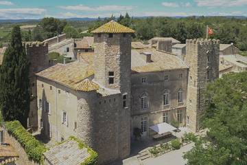 Château pour 18 personnes, avec jardin dans l' Hérault