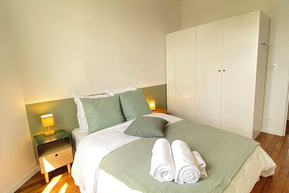Entire apartment, Charmant 3 Pièces à Proximité Immédiate de la Defense Rer A in Houilles, Yvelines
