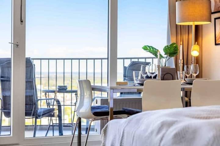 Apartamento entero, Primero Top-Apartment I 35qm Balcony Great View 22fl. I Center Kongress in Augsburgo, Suabia (Baviera)