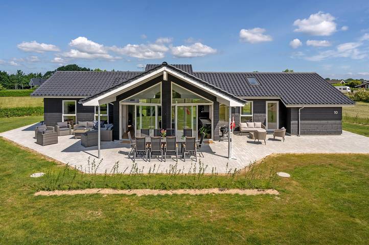 Ferienhaus für 10 Personen, mit Whirlpool und Terrasse sowie Sauna in Skovmose