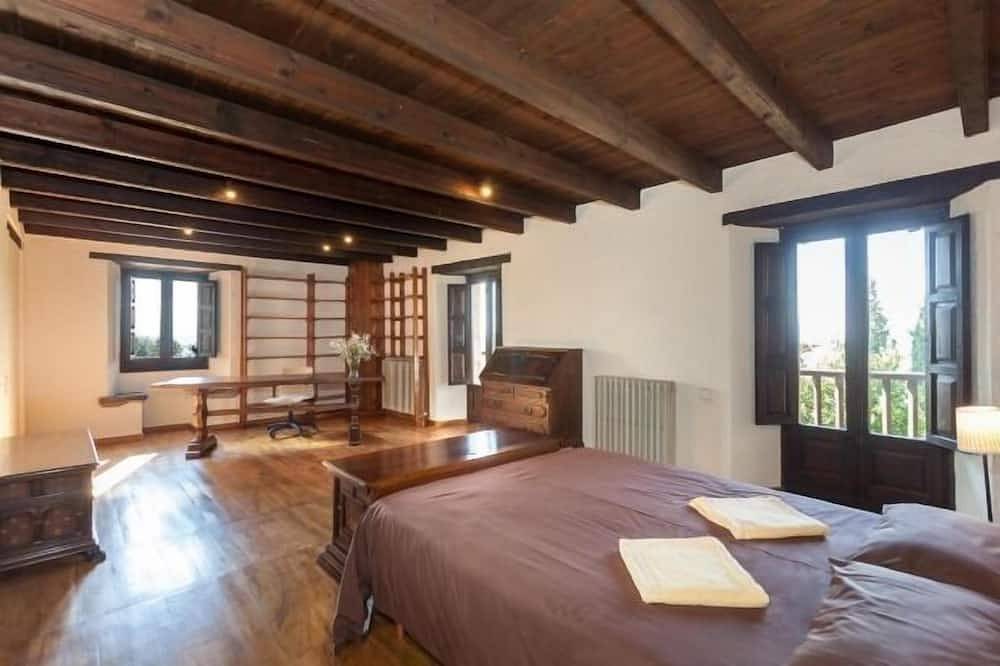 Casa rural (alquiler íntegro) Can Feló para 11 personas in Tavertet, Osona