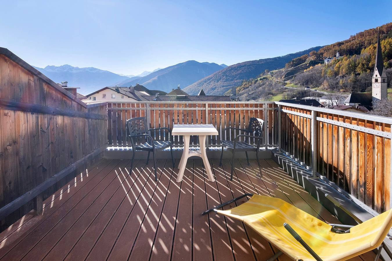 Ganze Wohnung, Ferienwohnung 'Haus Peer B3' mit Bergblick, privater Terrasse und Wi-Fi in Burgeis, Mals