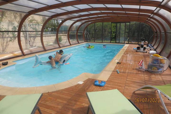 Chambre d’hôte pour 2 personnes, avec Terrasse et Jardin ainsi que Piscine et Vue