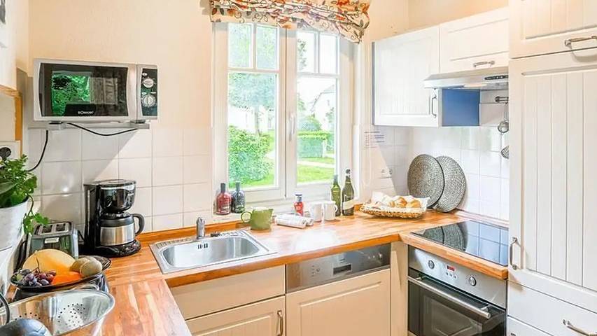 Ferienhaus für 10 Personen, mit Terrasse und Garten in Nienhagen - 2