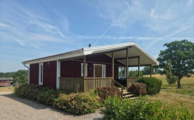 Chalet voor 4 personen, with Balkon and Terras as well as Tuin and Sauna in Zweden