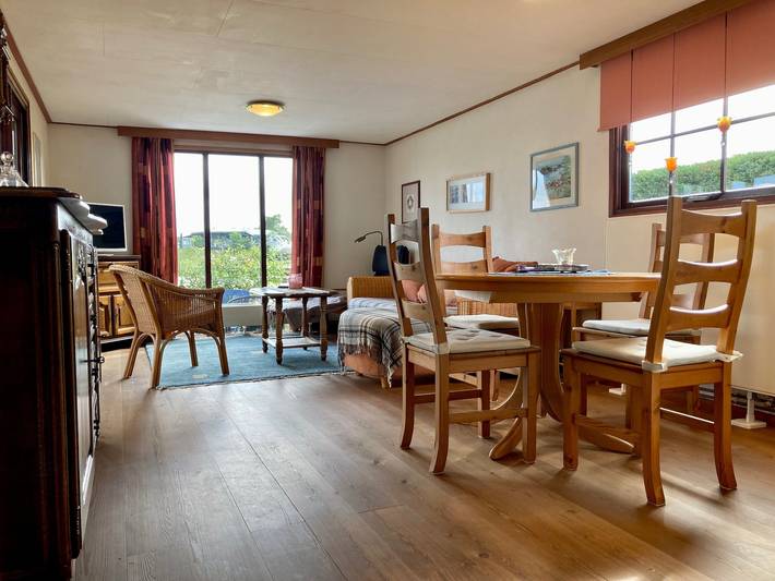 Bungalow für 4 Personen, mit Ausblick und Sauna sowie Garten und Seeblick in Friesland - 4