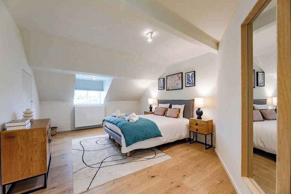 Ganze Wohnung, Luxury Penthouse with Panoramic Views 3Br in Etterbeek, Flandern