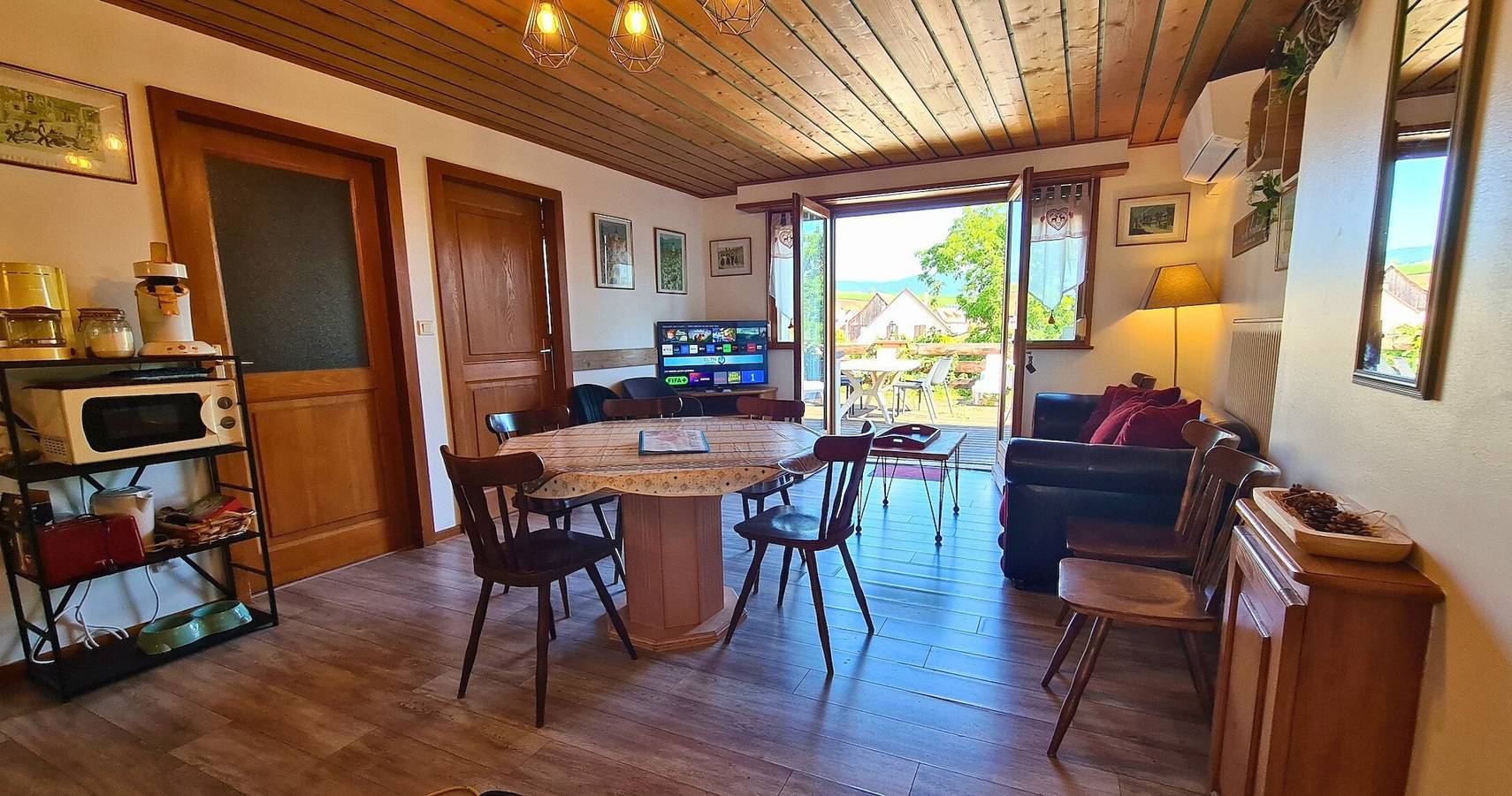 Grand Gîte avec terrasse privé - Gites L'Erable in Beblenheim, Région de Ribeauvillé